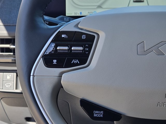 Certified 2023 Kia EV6 Wind AWD/4WD image 28