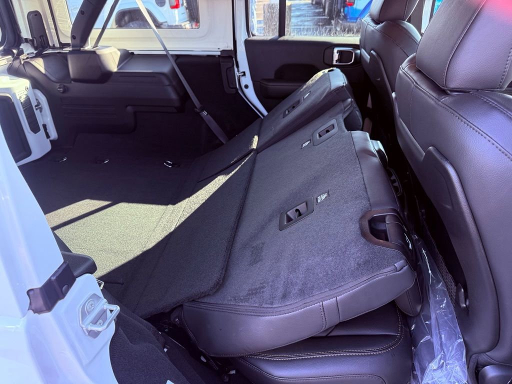 New 2026 Jeep Wrangler Sahara image 20