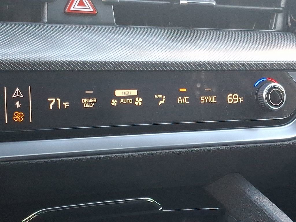 New 2025 Kia Sportage SX Prestige image 16