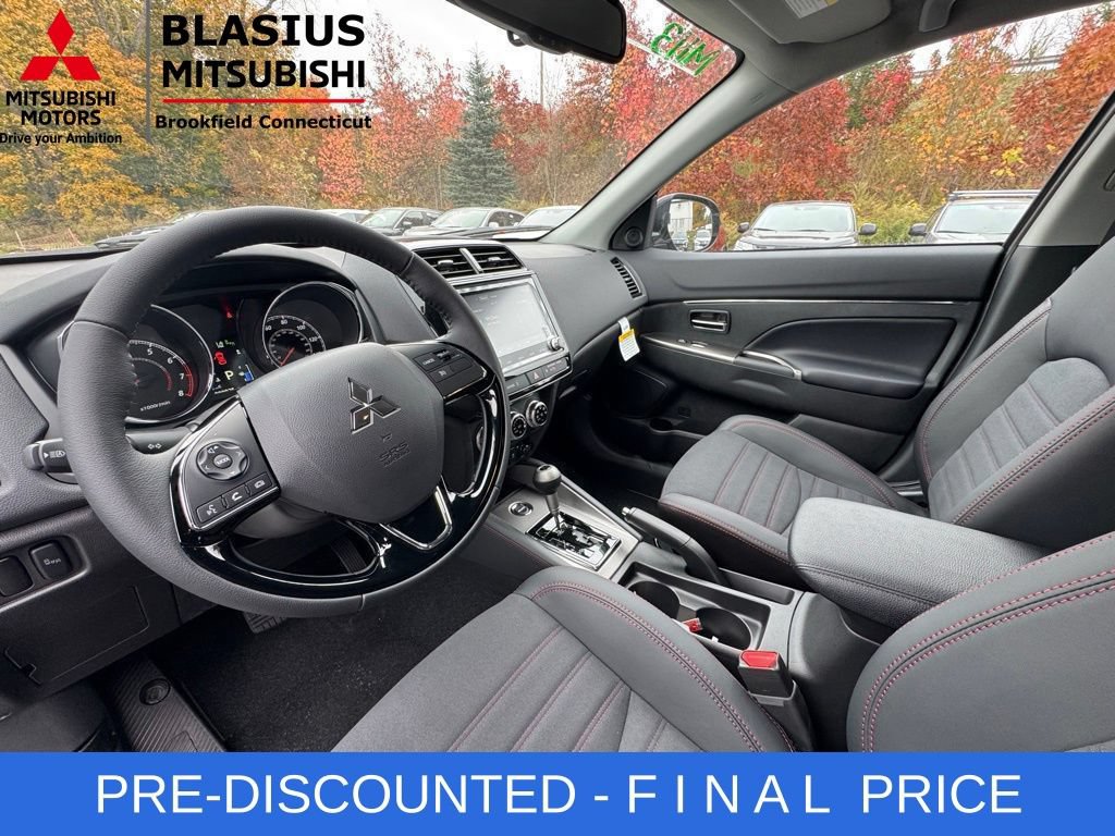 Used 2025 Mitsubishi Outlander Sport SE AWD/4WD image 7