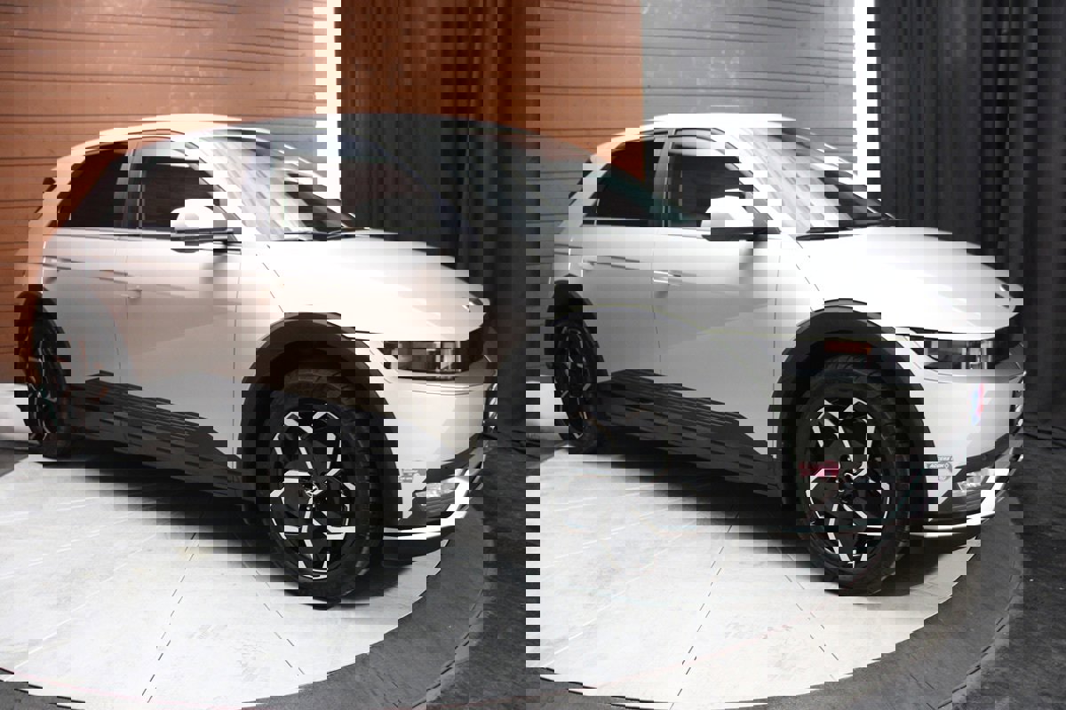 Used 2023 Hyundai Ioniq 5 SEL w/ Cargo Package image 11