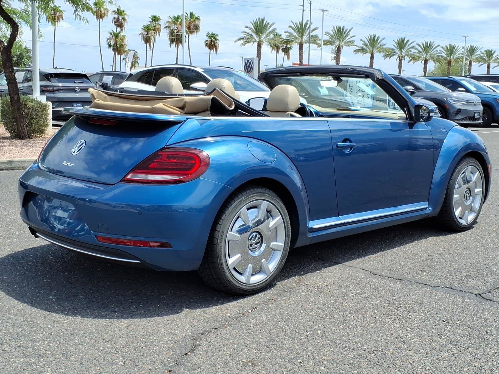 Used 2019 Volkswagen Beetle 2.0T SE w/ SE Premium Package FWD image 7