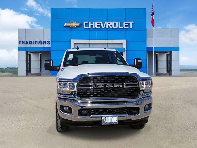 Used 2024 RAM 3500 Big Horn AWD/4WD image 4