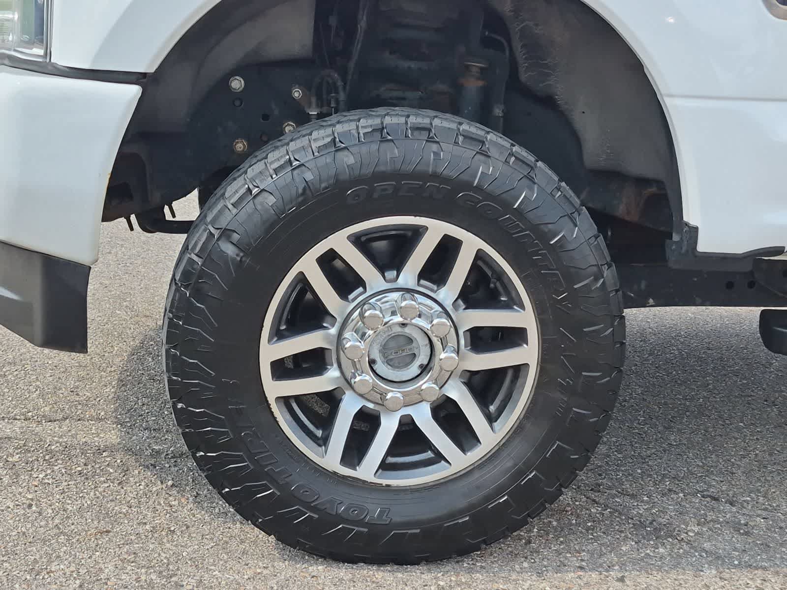 Used 2019 Ford F250 Lariat w/ Lariat Value Package AWD/4WD image 14