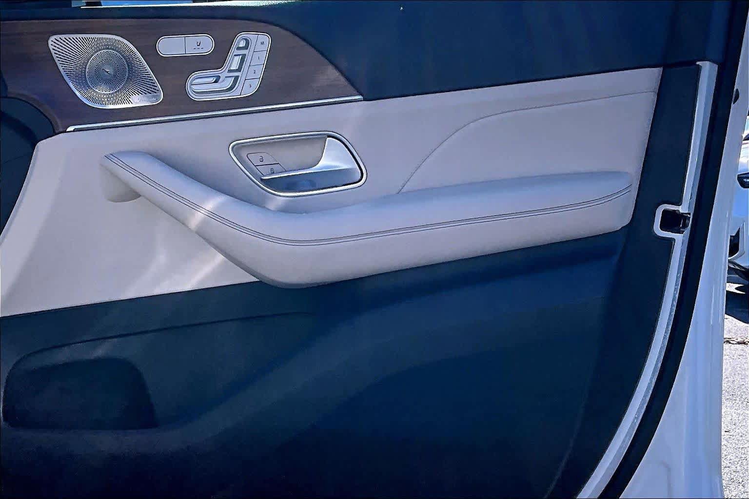Used 2021 Mercedes-Benz GLE 350 4MATIC image 23