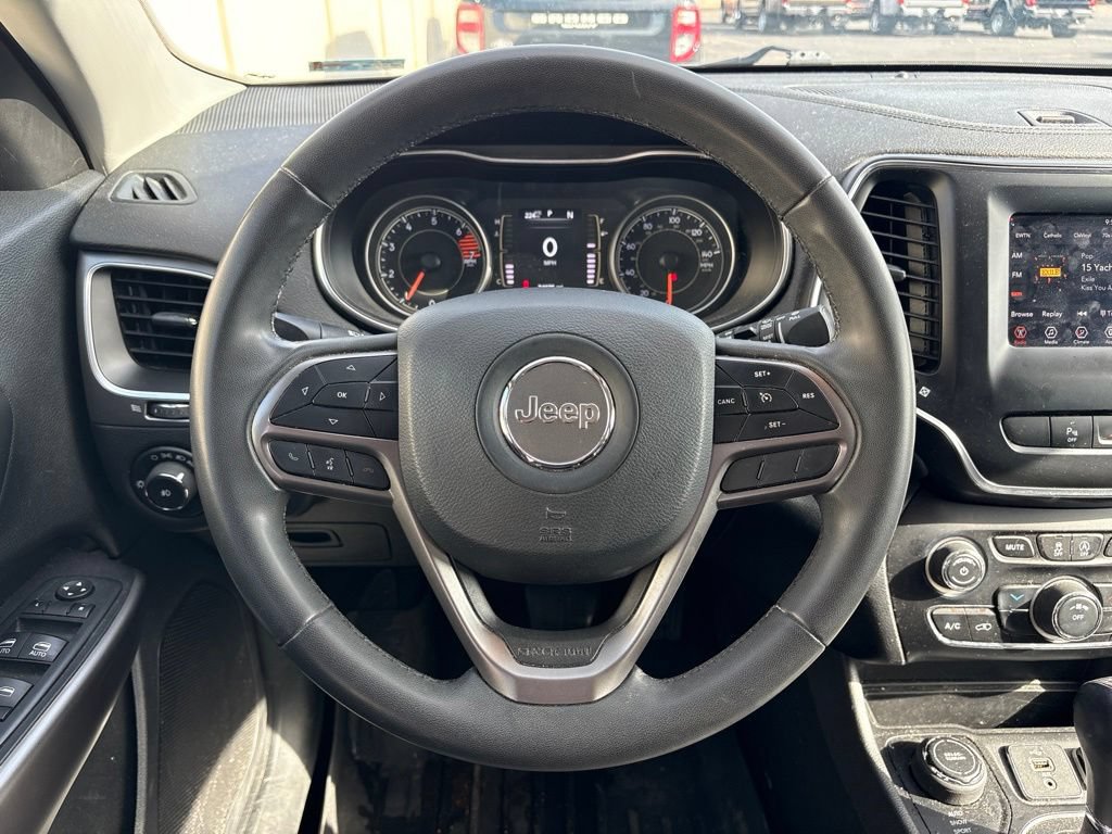 Used 2020 Jeep Cherokee Latitude Plus AWD/4WD image 10