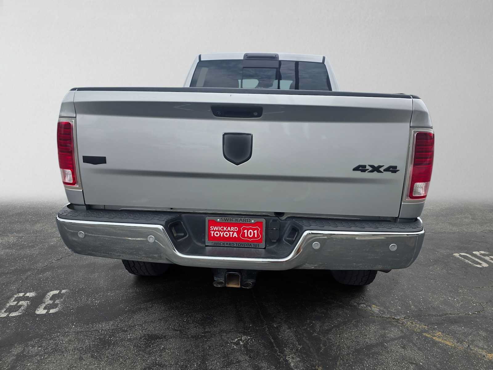 Used 2018 RAM 2500 Laramie AWD/4WD image 4