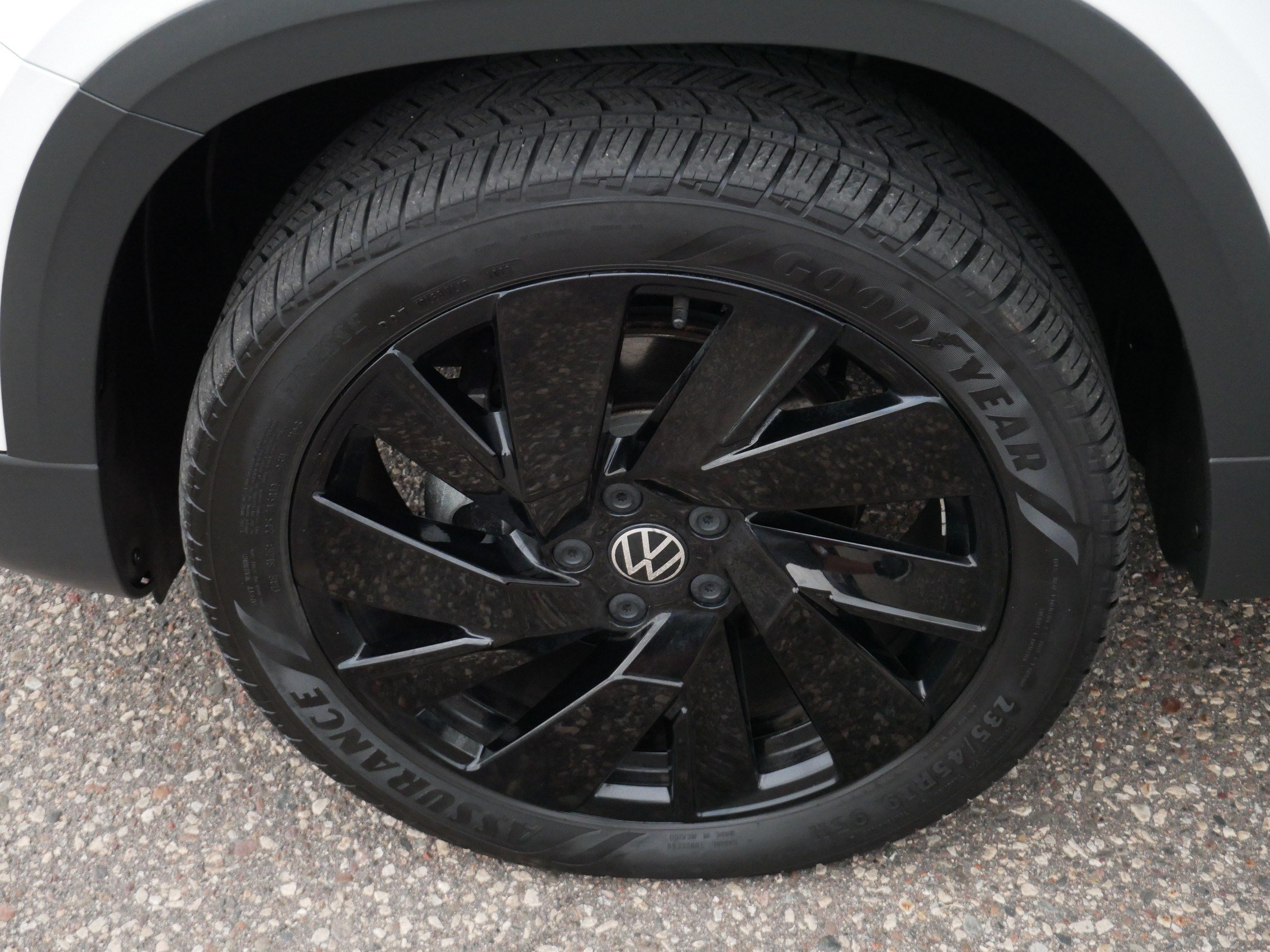 Used 2023 Volkswagen Taos SEL AWD/4WD image 15