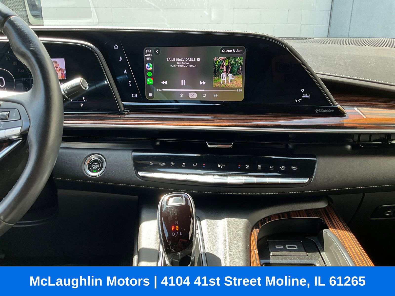 Used 2023 Cadillac Escalade ESV Premium Luxury w/ LPO, Radiant Package AWD/4WD image 4