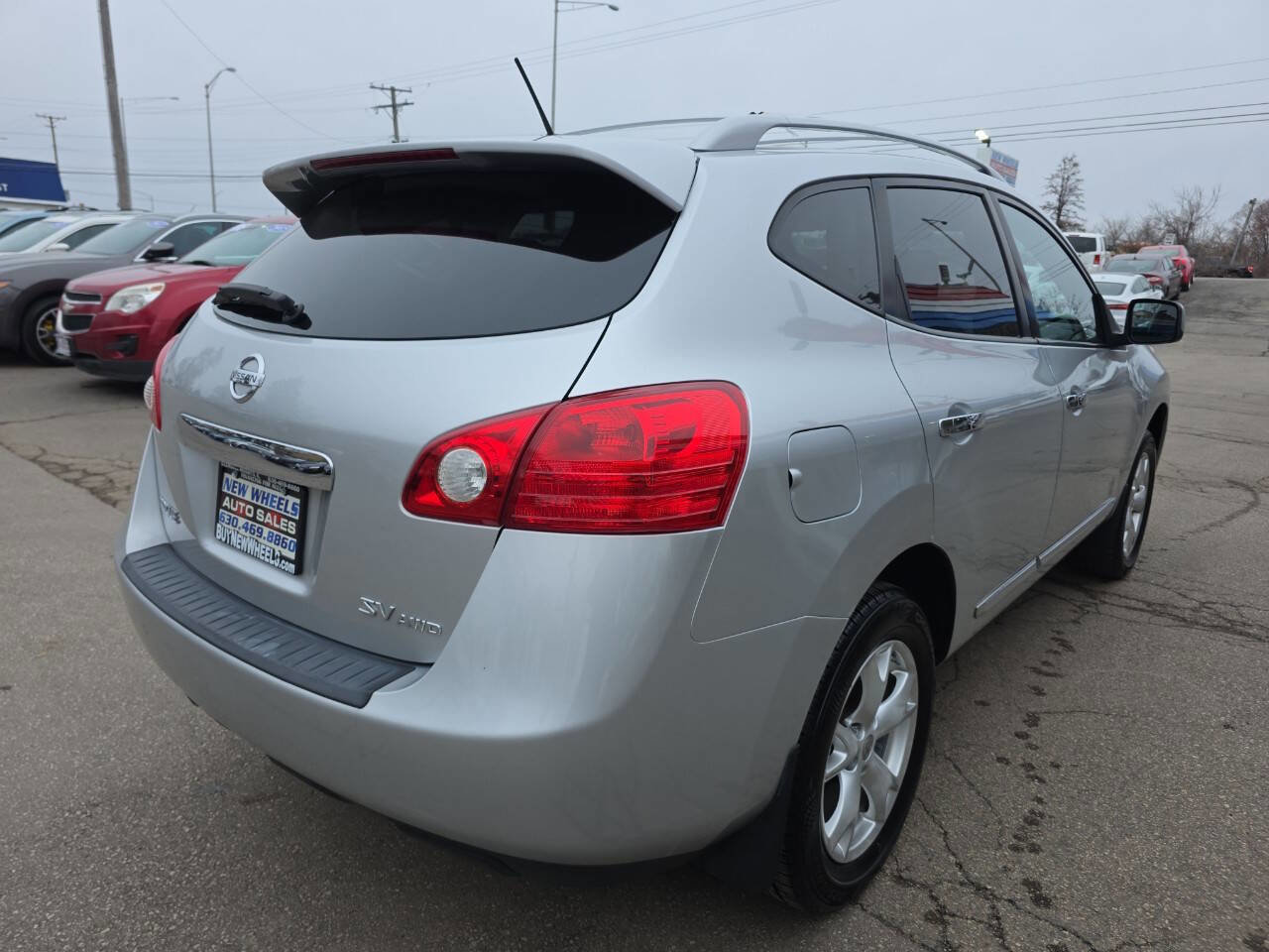Used 2011 Nissan Rogue SV w/ Premium Pkg image 20