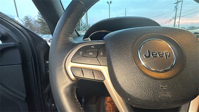 Used 2015 Jeep Grand Cherokee Limited image 16