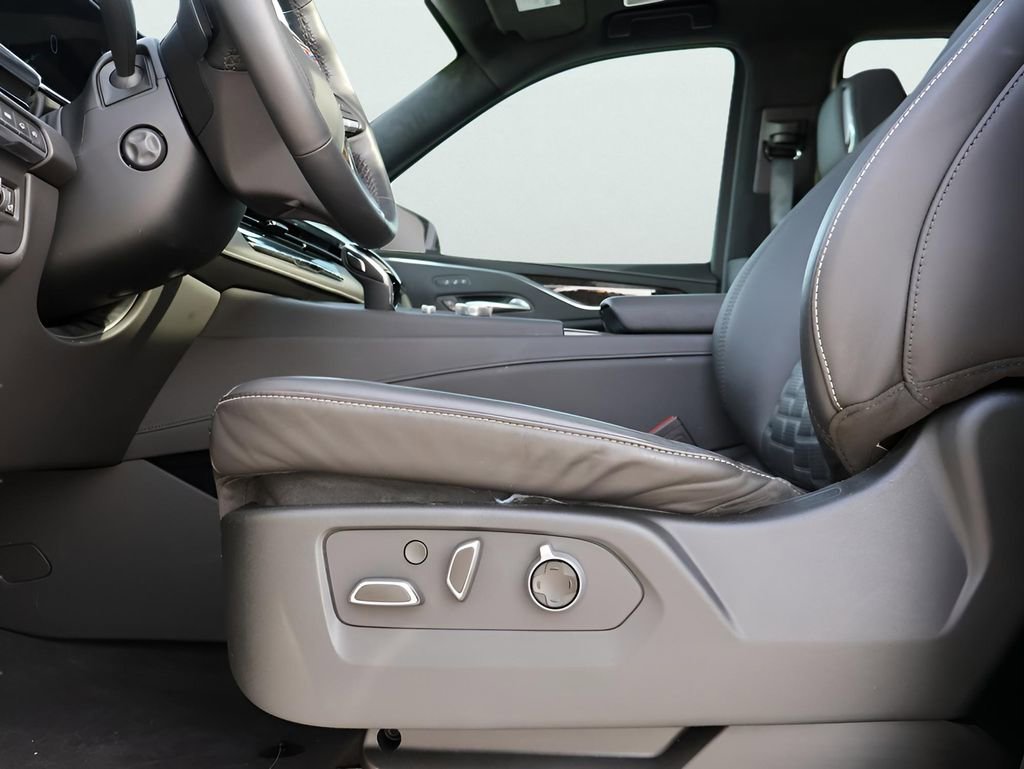 Used 2024 Cadillac Escalade Sport Platinum w/ Heavy-Duty Trailer Package image 42