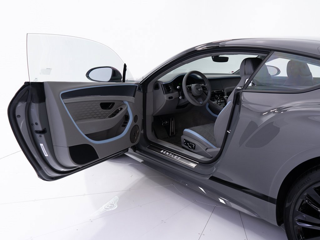 Used 2025 Bentley Continental GT Speed image 9