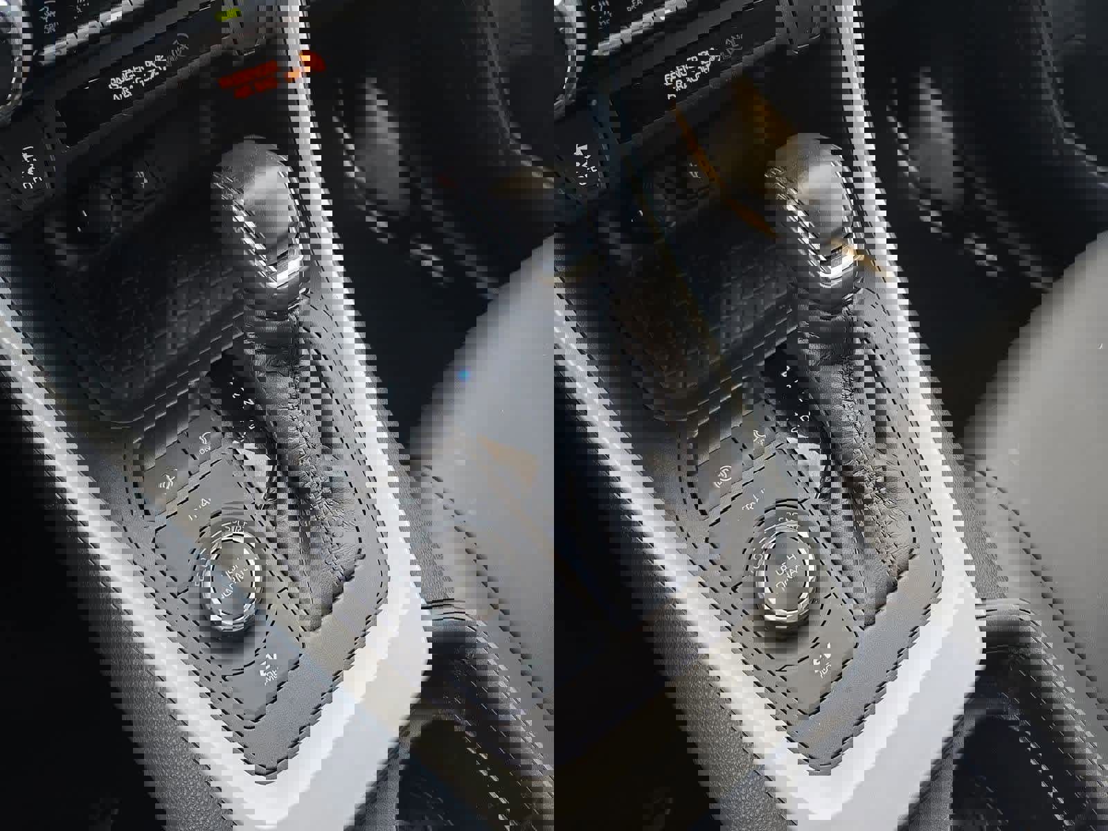 Used 2021 Toyota RAV4 XLE Premium image 32