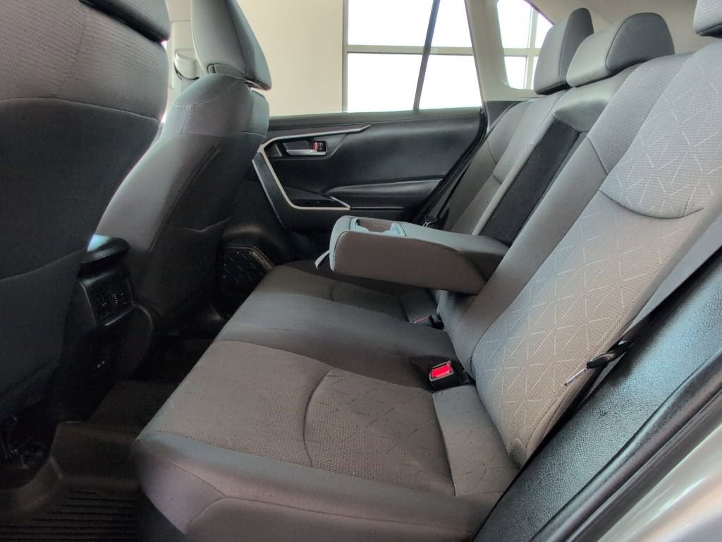 Used 2025 Toyota RAV4 XLE image 18