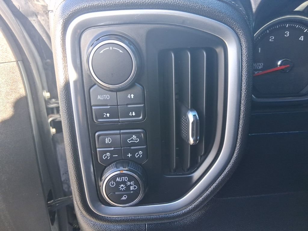 Used 2019 Chevrolet Silverado 1500 High Country image 22