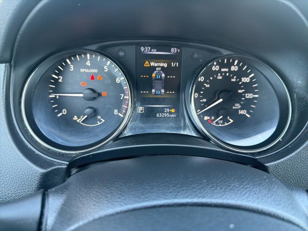 Used 2018 Nissan Rogue Sport S w/ S Appearance Package AWD/4WD image 13