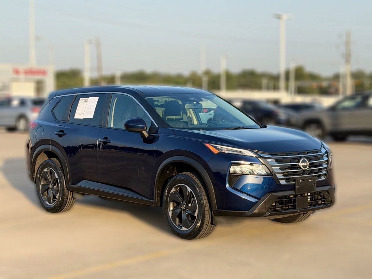 Certified 2025 Nissan Rogue SV FWD image 5