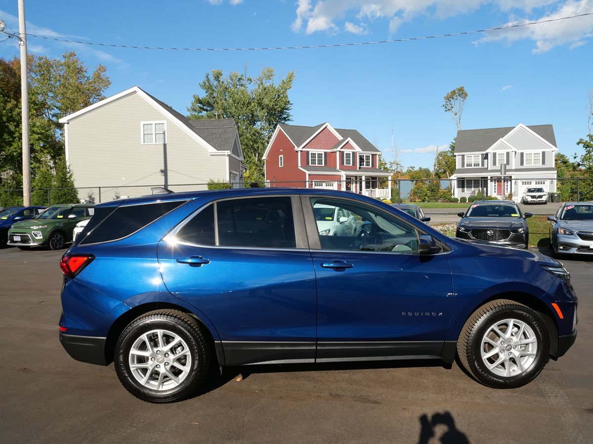Used 2023 Chevrolet Equinox LT w/ Driver Convenience Package AWD/4WD image 8