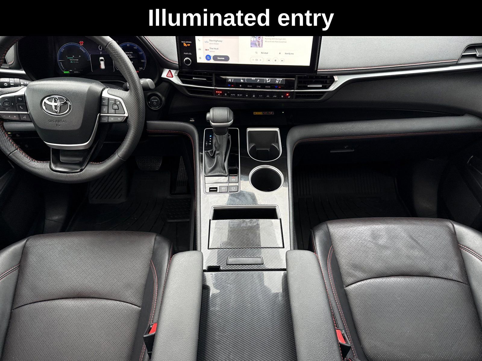 Used 2025 Toyota Sienna XSE w/ XSE Premium Package image 13