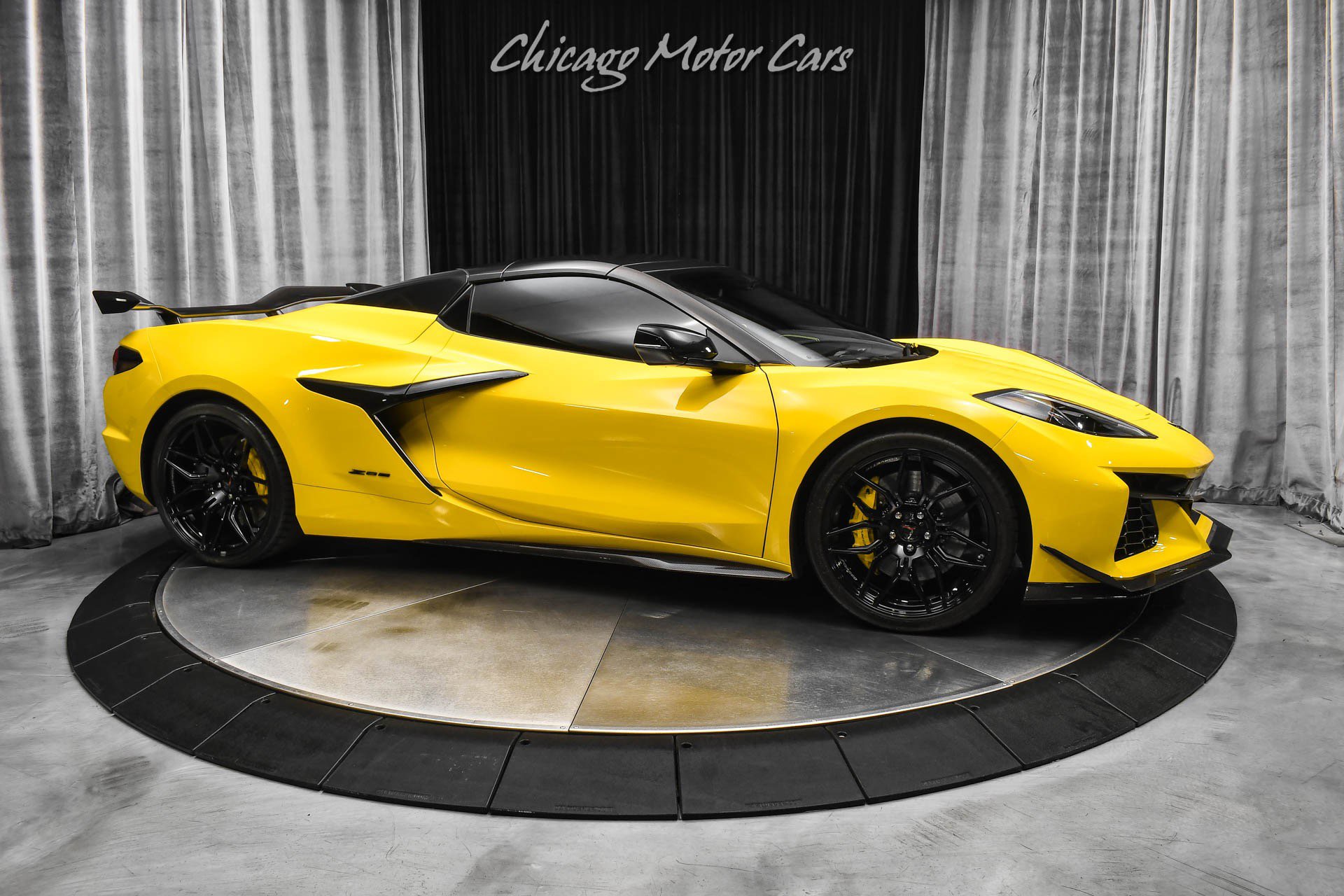 Used 2025 Chevrolet Corvette Z06 w/ Stealth Interior Trim Package image 52