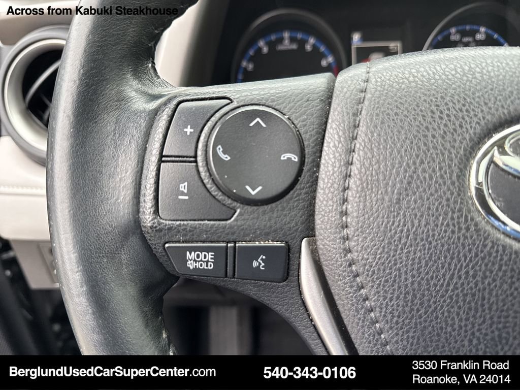 Used 2017 Toyota RAV4 XLE image 18