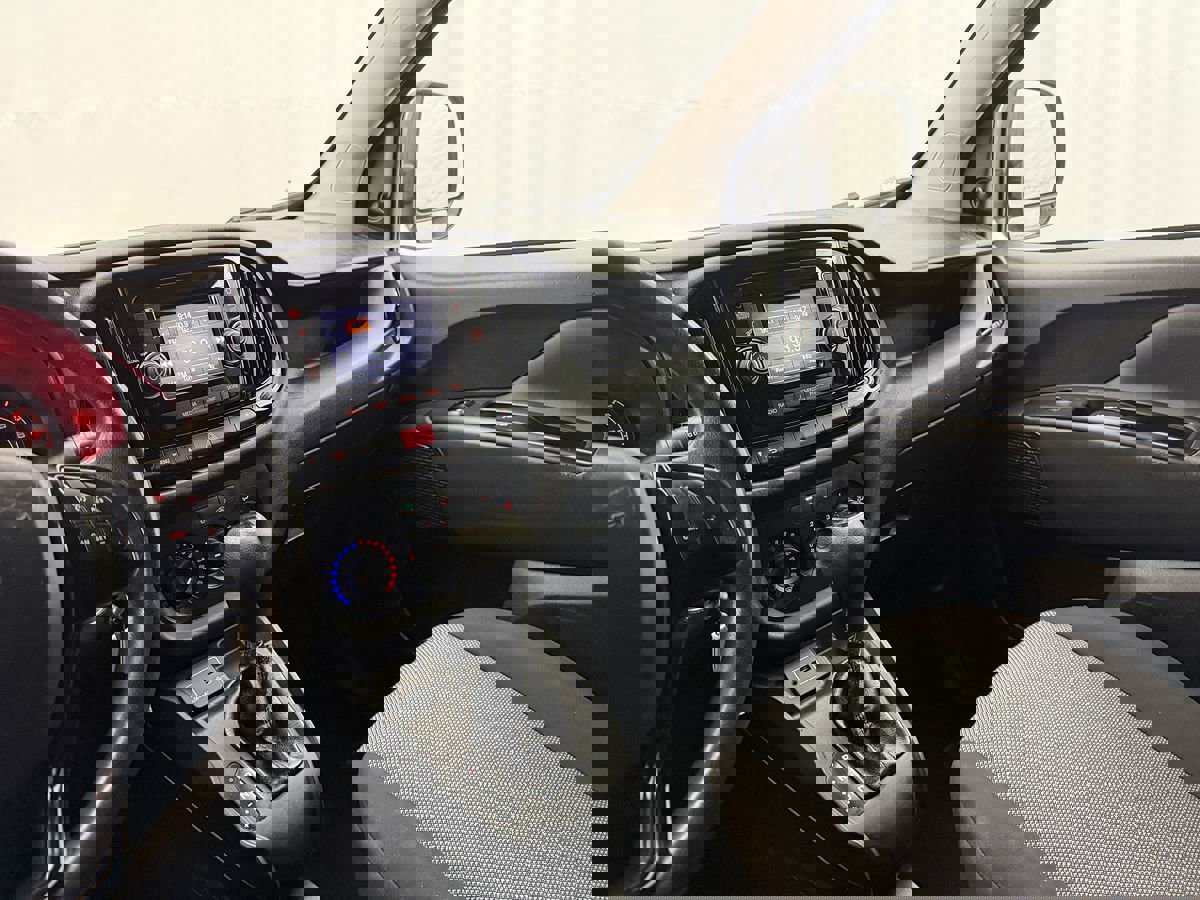 Used 2018 RAM ProMaster City Tradesman image 14