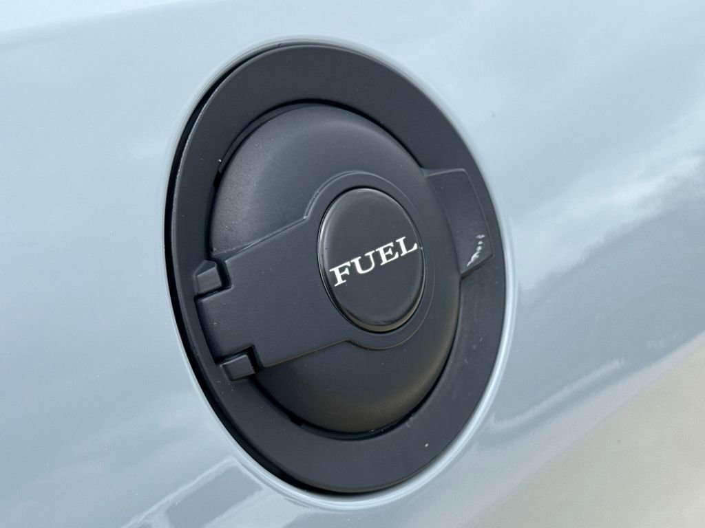 Used 2022 Dodge Challenger SXT w/ Blacktop Package image 9