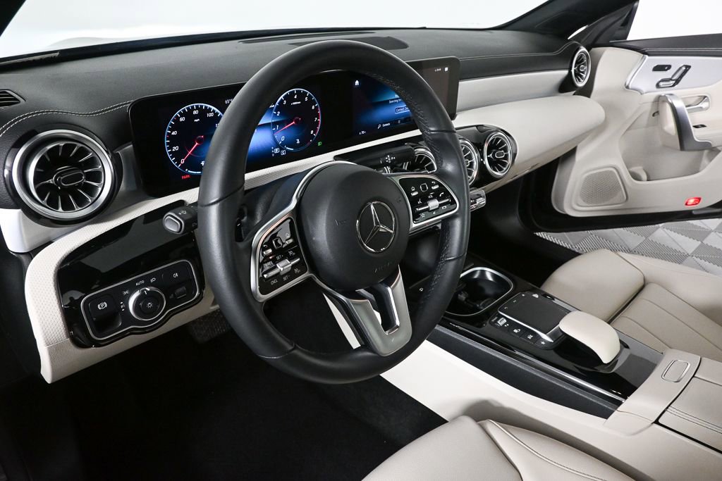 Used 2023 Mercedes-Benz CLA 250 image 6