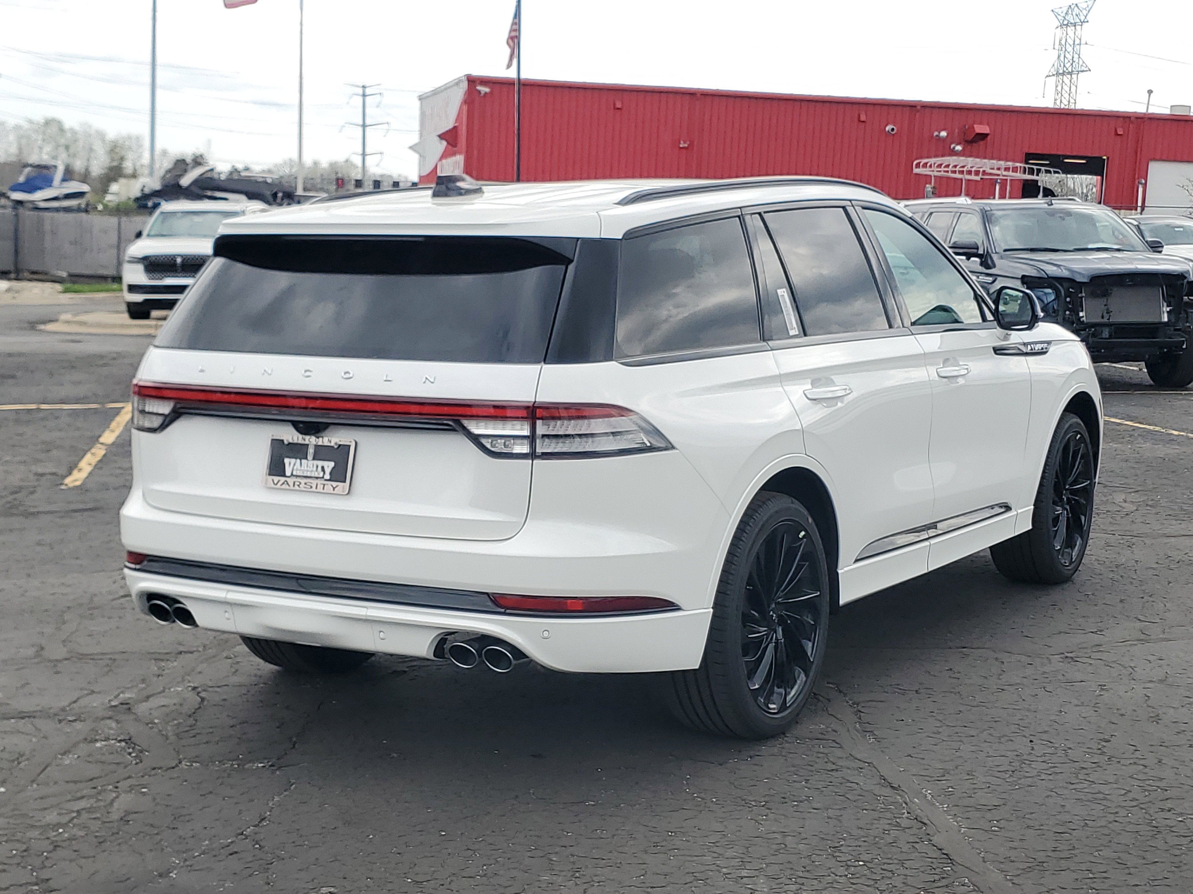 New 2026 Lincoln Aviator Reserve AWD/4WD image 4