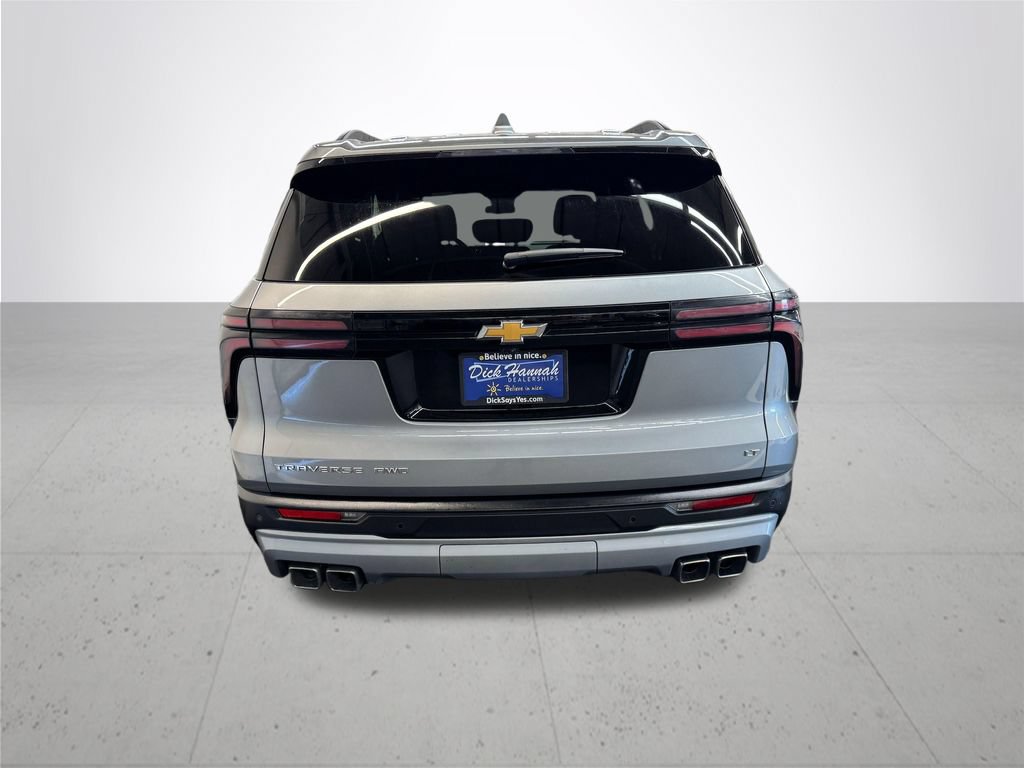 Used 2024 Chevrolet Traverse LT AWD/4WD image 5