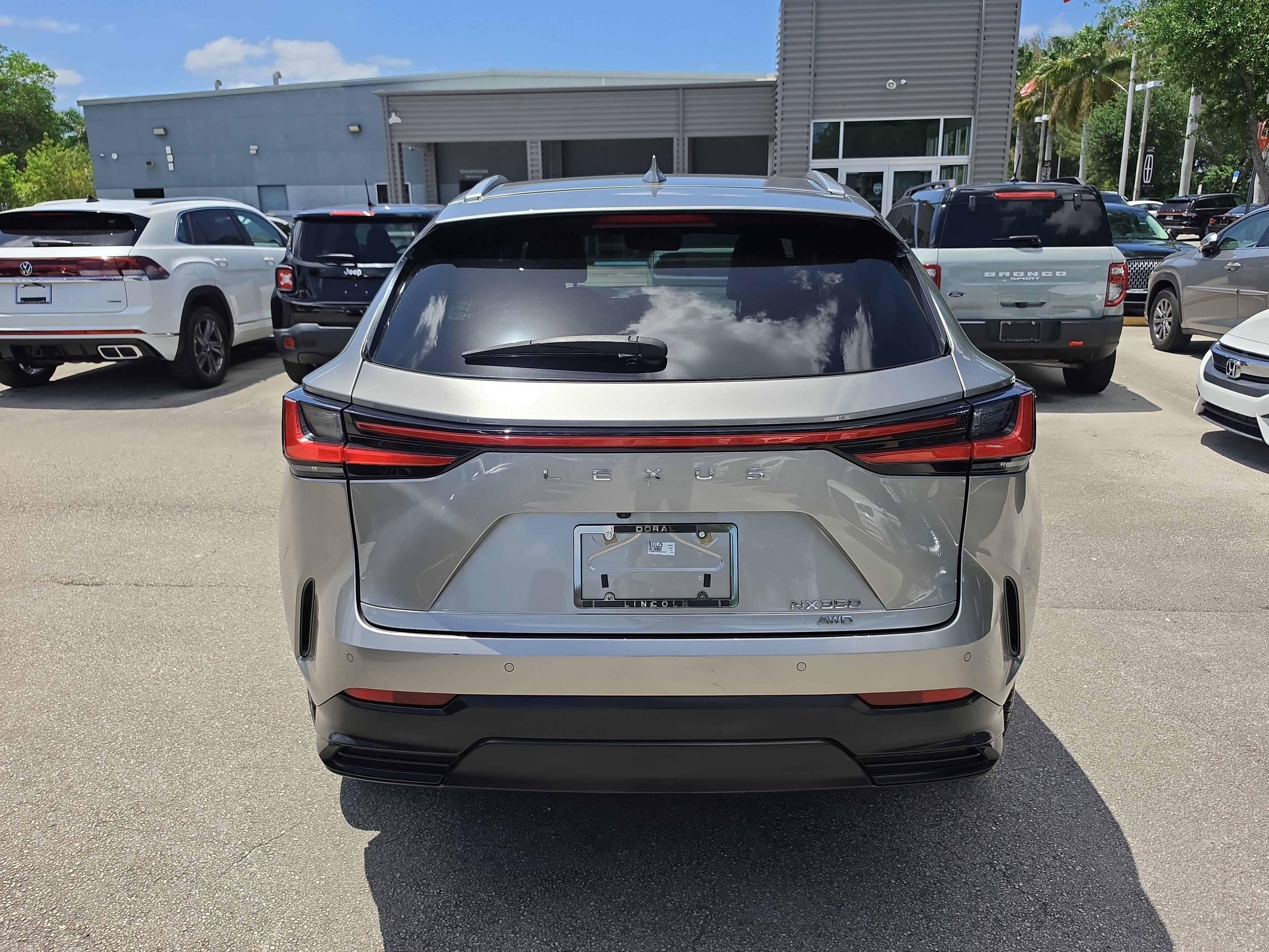 Used 2023 Lexus NX 350 AWD image 5
