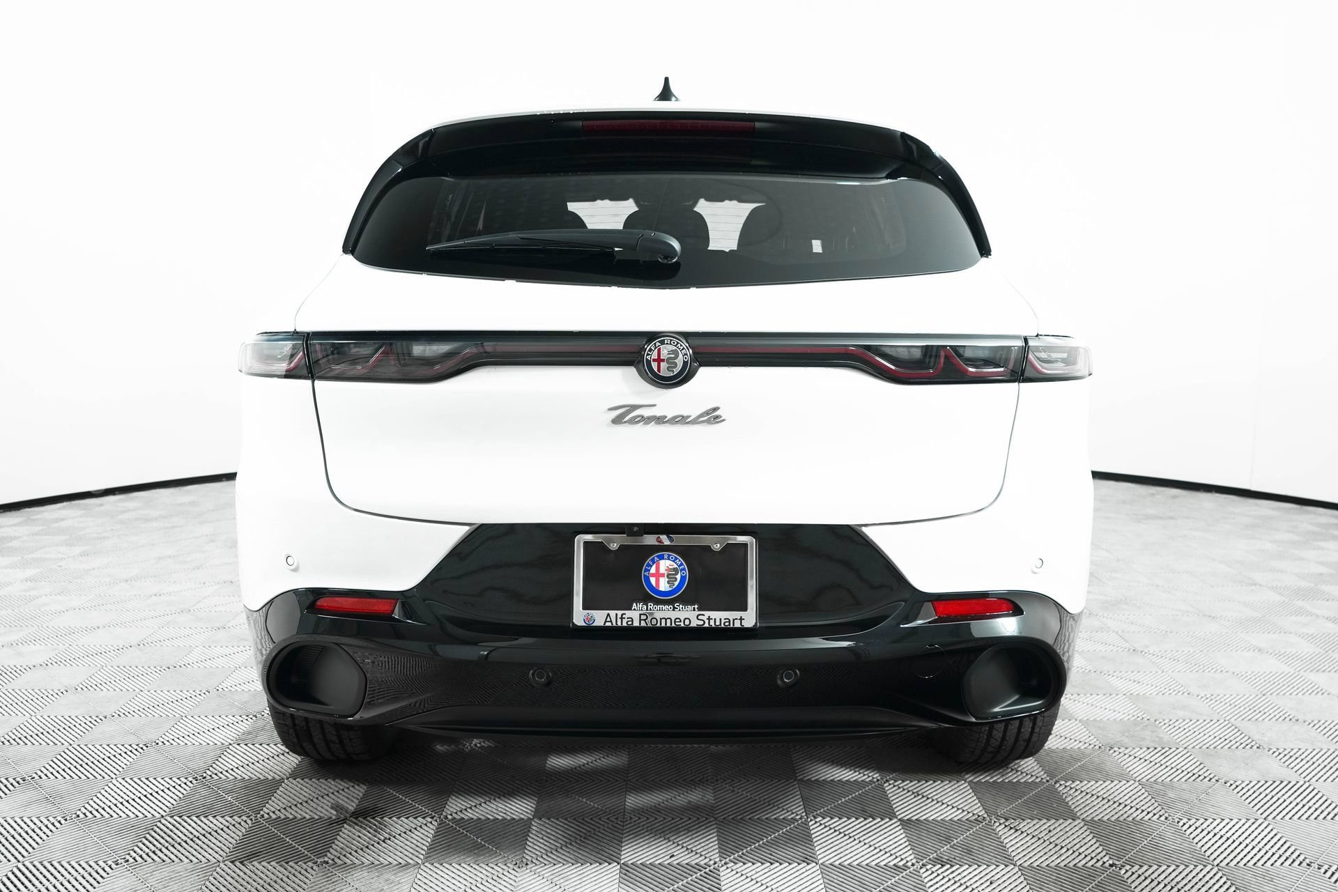 New 2025 Alfa Romeo Tonale AWD/4WD image 6