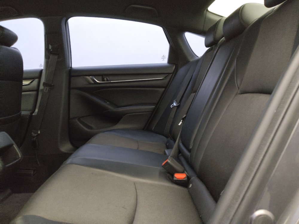 Used 2018 Honda Accord Sport image 18