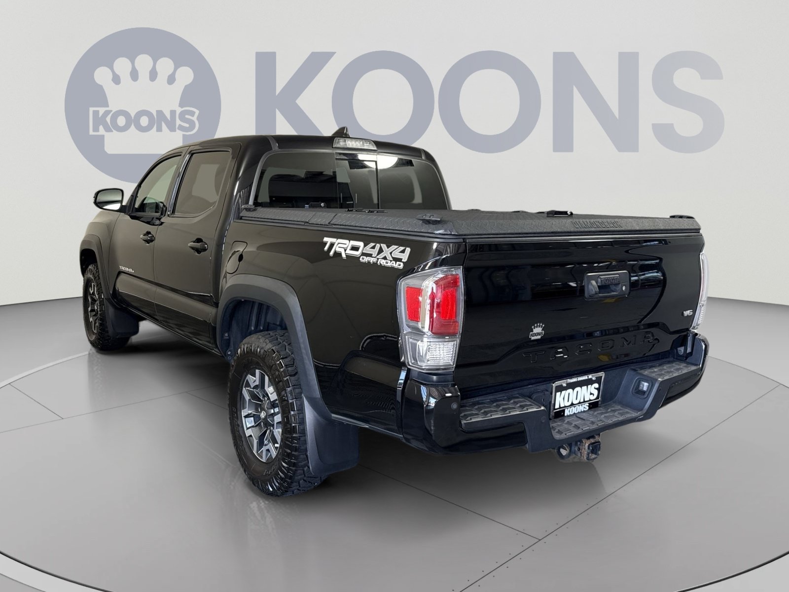 Used 2020 Toyota Tacoma TRD Off-Road w/ Technology Package AWD/4WD image 4