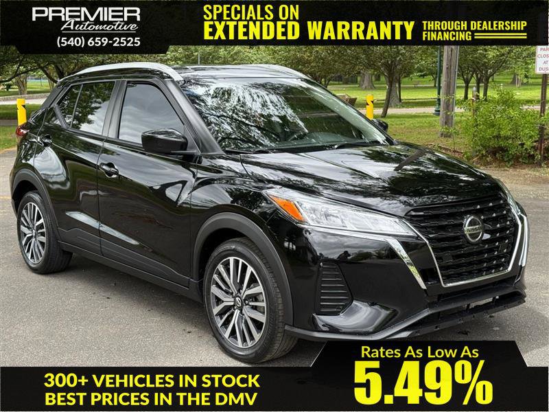 Used 2021 Nissan Kicks SV image 1