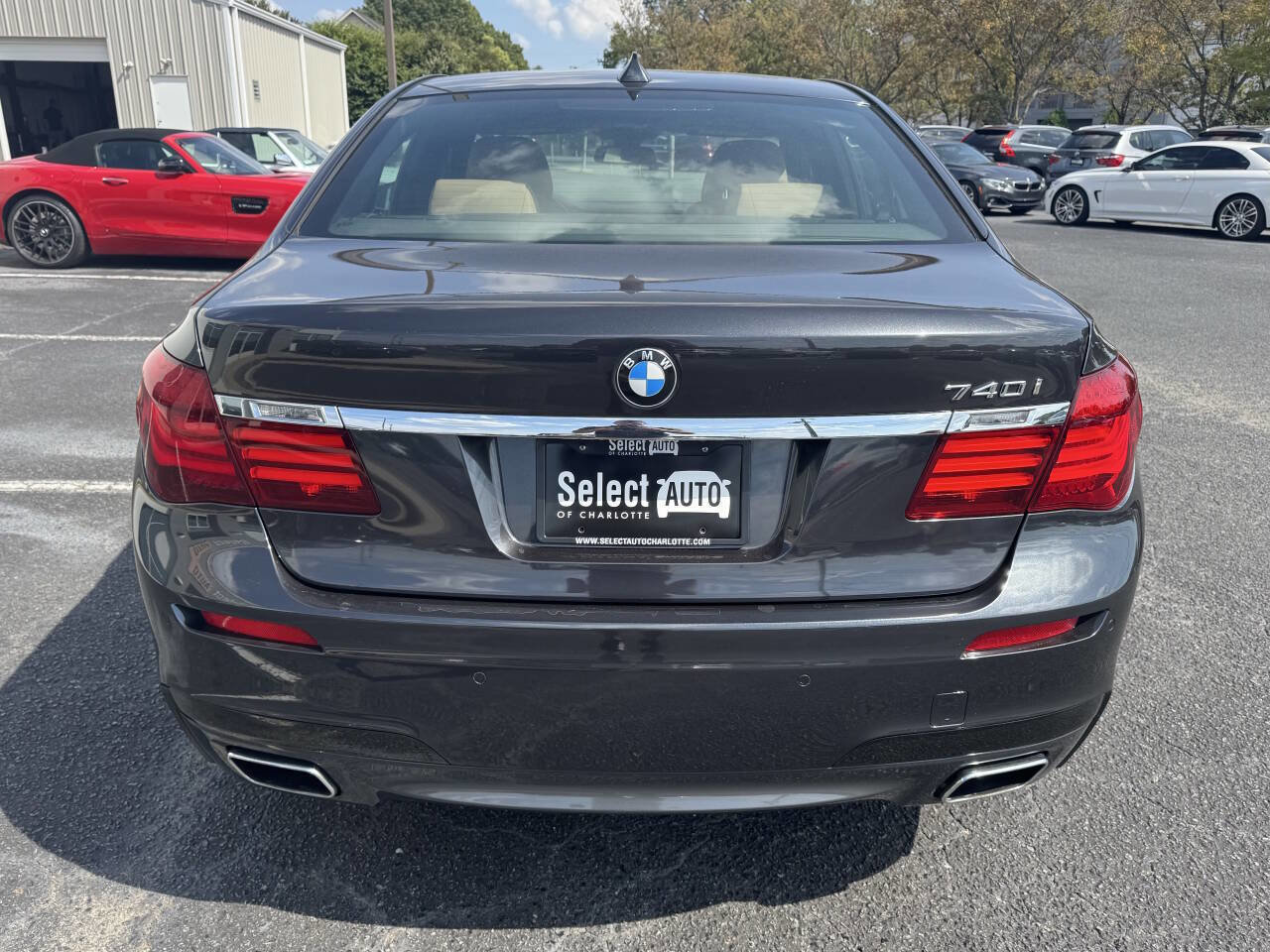 Used 2015 BMW 740i image 4