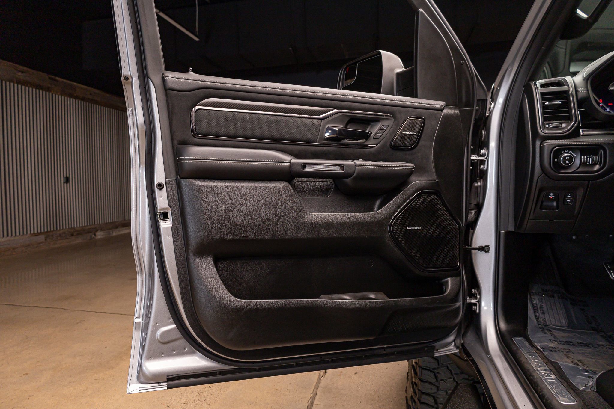 Used 2025 RAM 1500 RHO w/ RHO Level 1 Equipment Group image 33