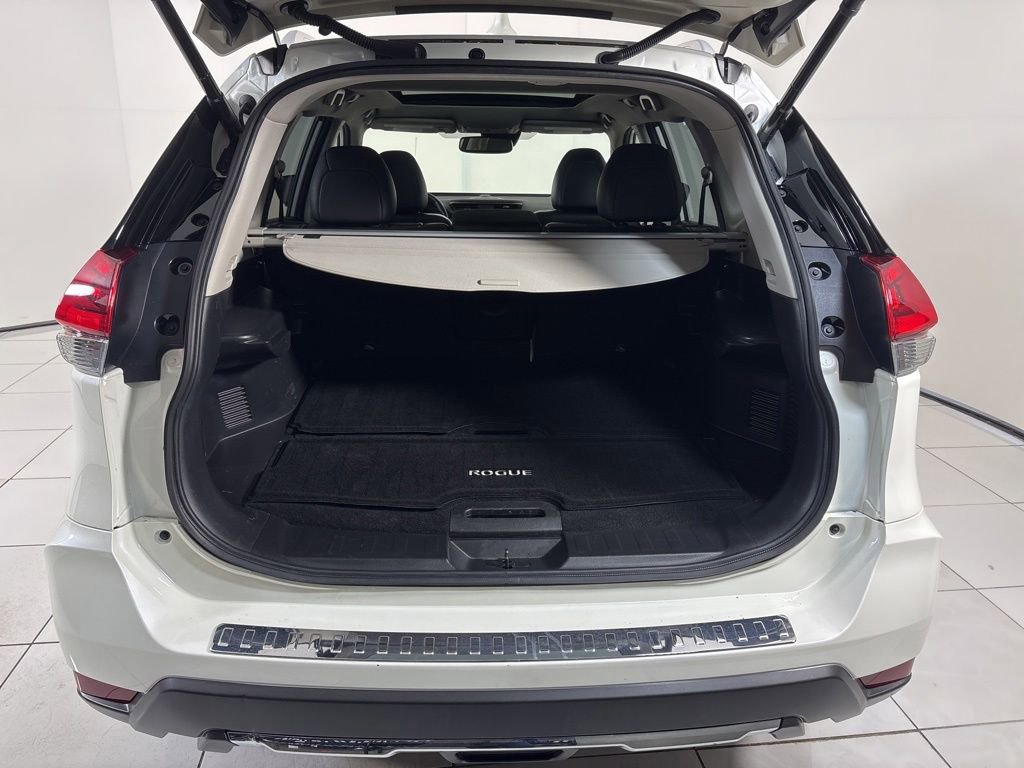 Used 2018 Nissan Rogue SL w/ Premium Package FWD image 30