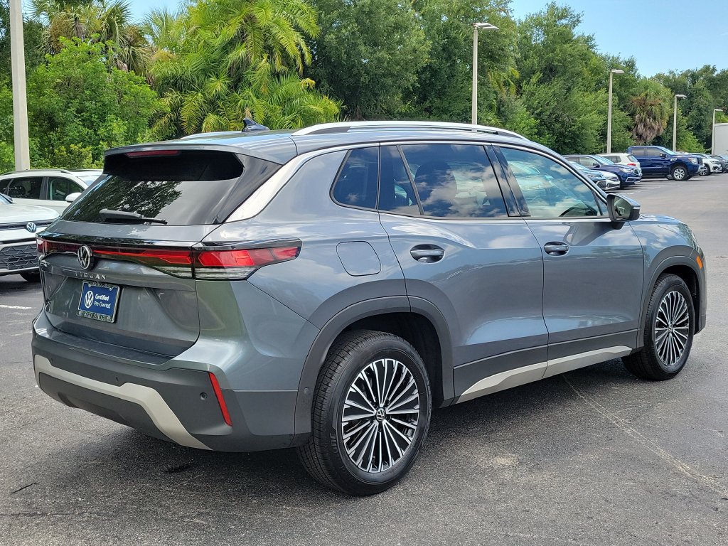Certified 2026 Volkswagen Tiguan S FWD image 3