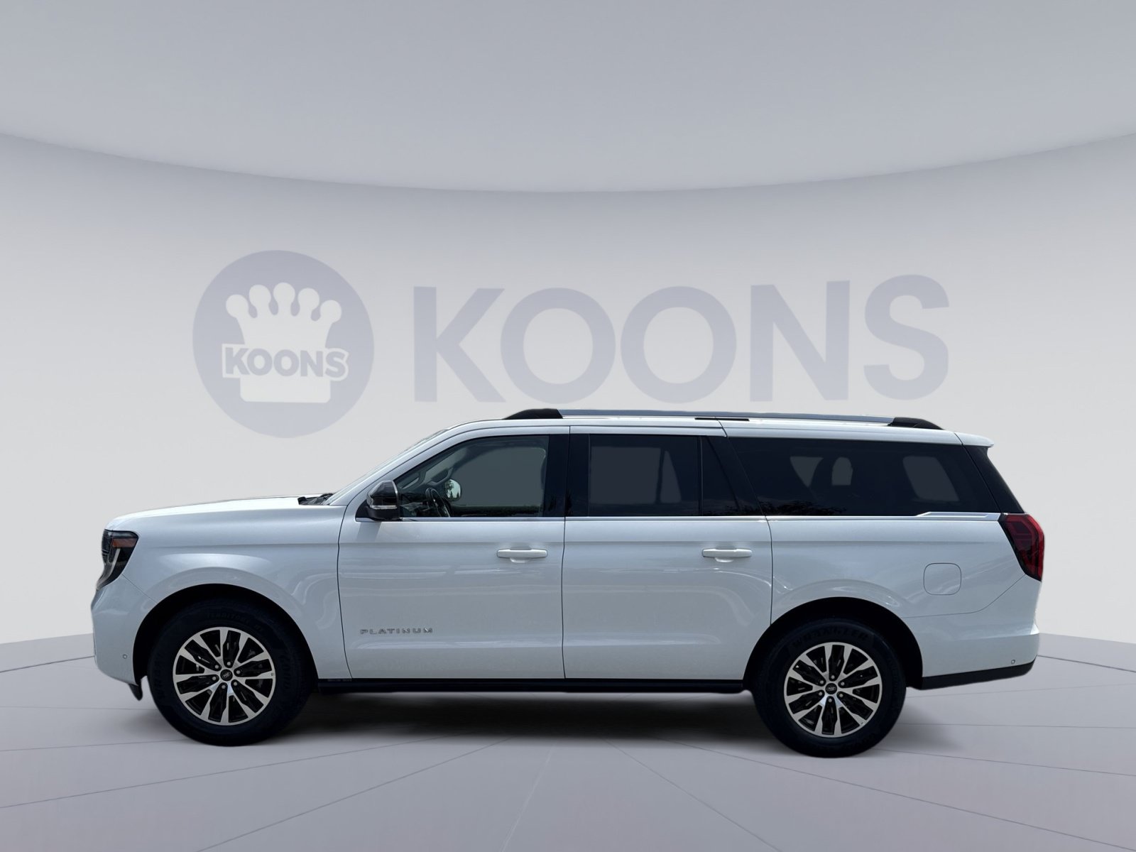 Used 2025 Ford Expedition Max Platinum AWD/4WD image 2