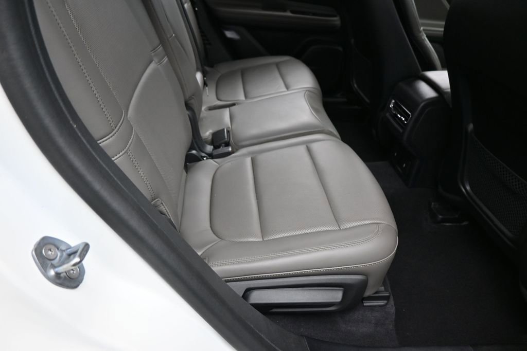 Used 2023 Lincoln Corsair Reserve AWD/4WD image 38