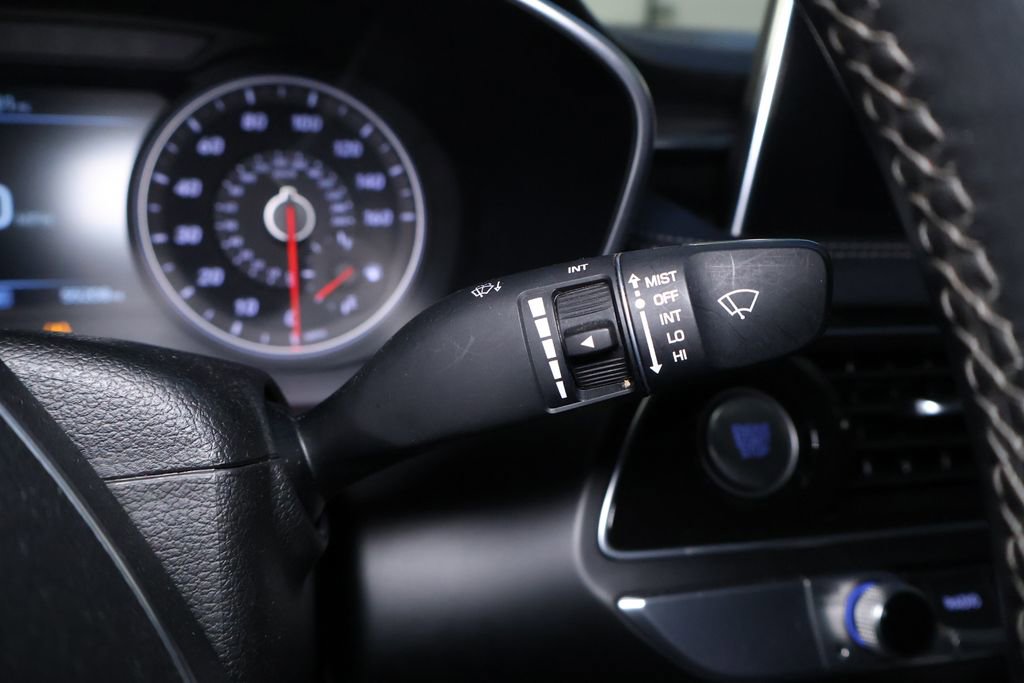 Used 2020 Genesis G70 2.0T w/ Elite Package image 27