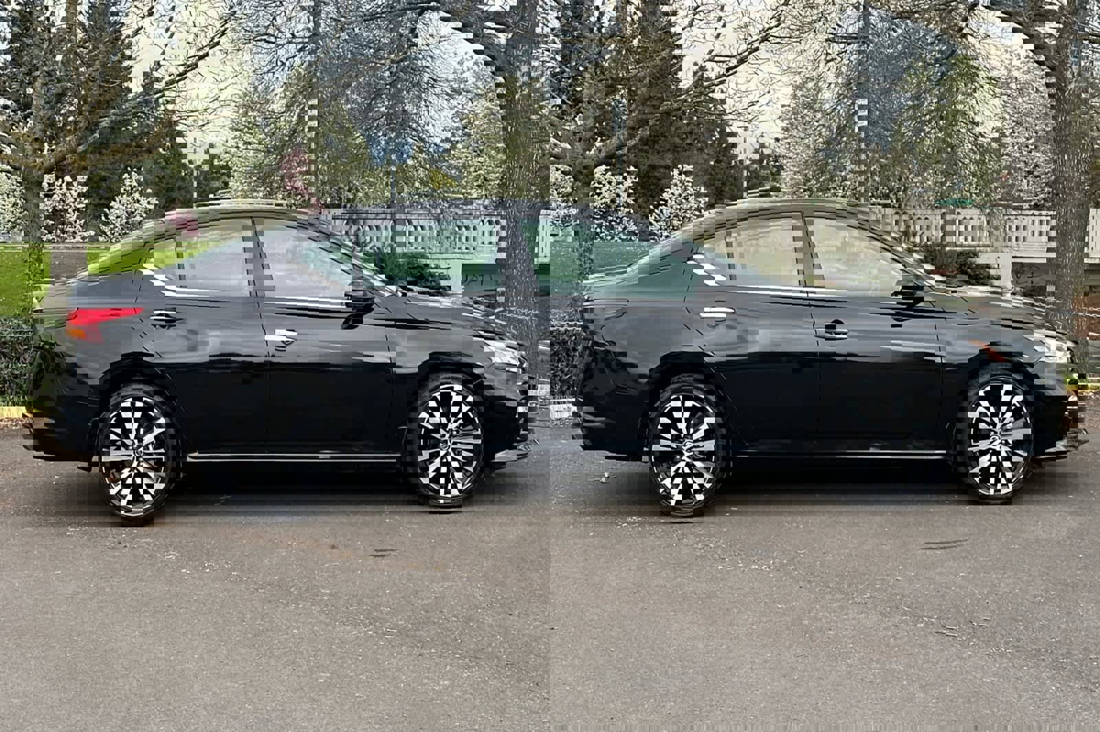 Used 2022 Nissan Altima 2.5 Platinum image 8