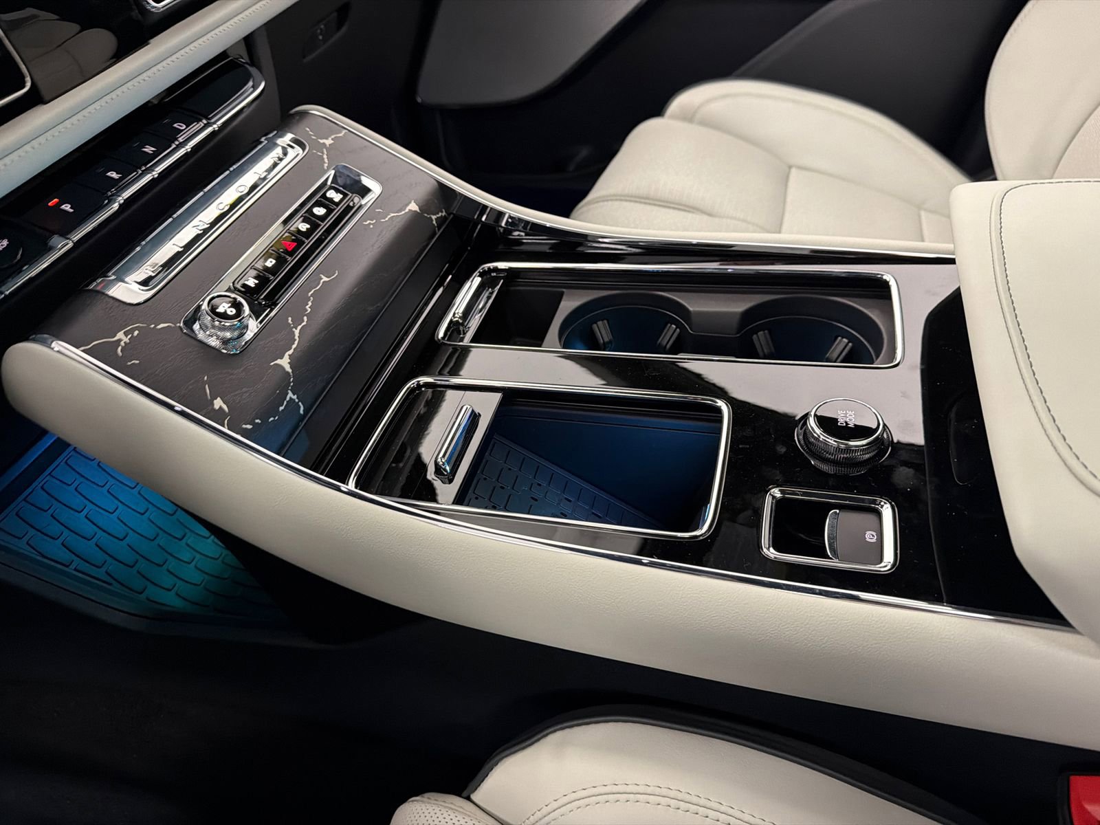 New 2026 Lincoln Aviator Black Label image 34