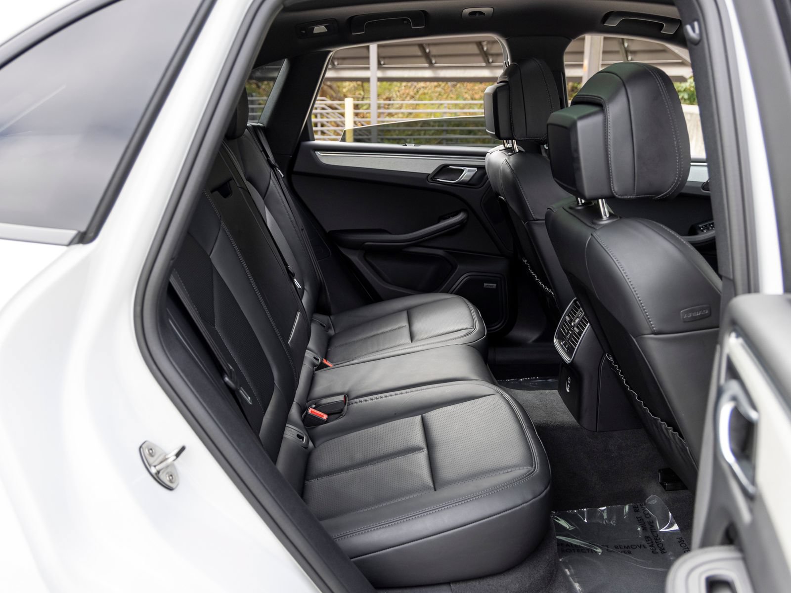 Certified 2026 Porsche Macan AWD/4WD image 59