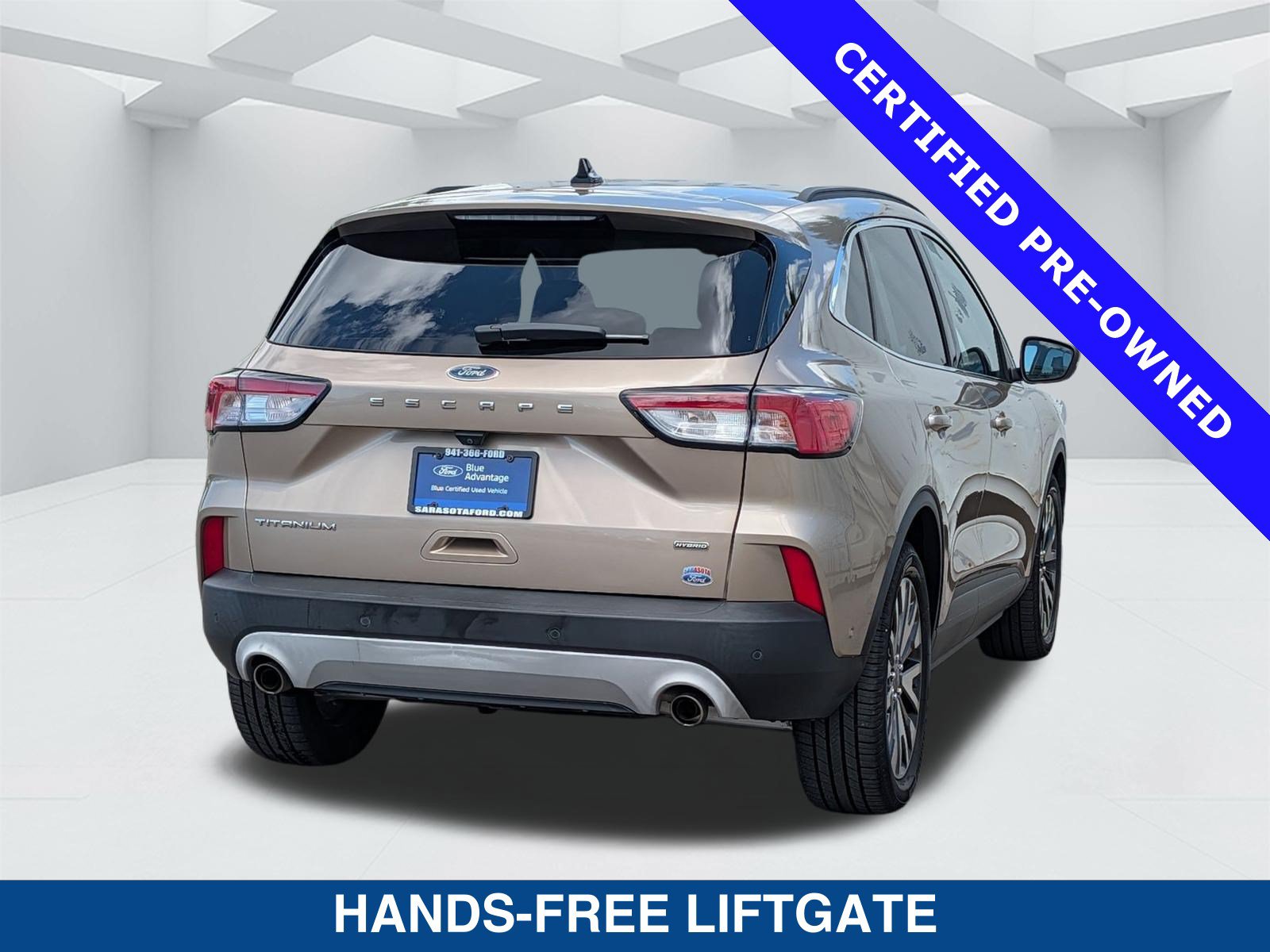 Used 2020 Ford Escape Titanium FWD image 5