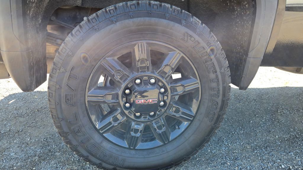 Used 2024 GMC Sierra 3500 AT4 w/ AT4 Preferred Package AWD/4WD image 11