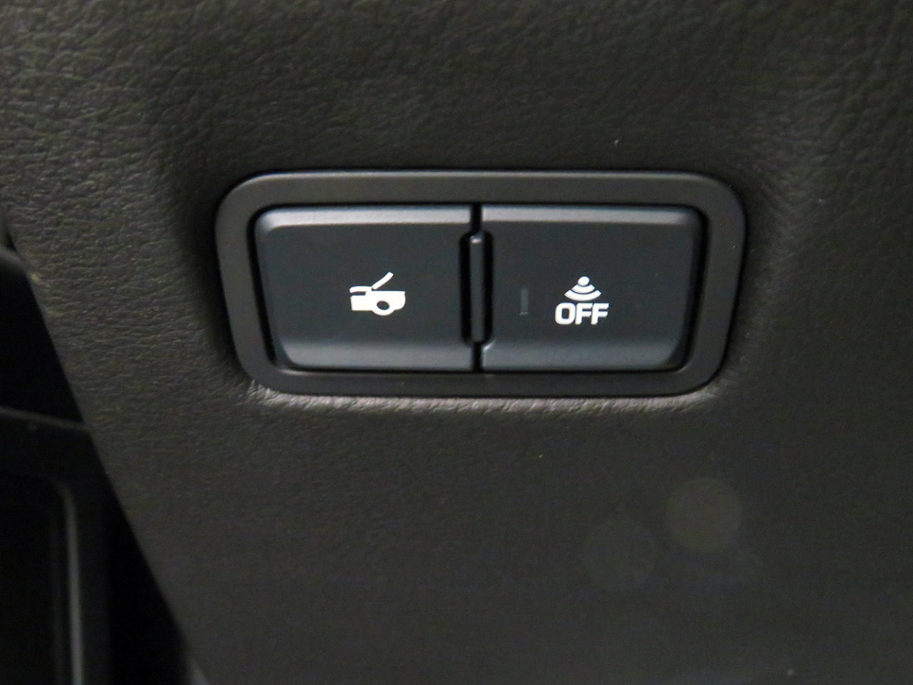 Used 2019 Chevrolet Corvette Stingray Coupe w/ 2LT Preferred Equipment Group image 39