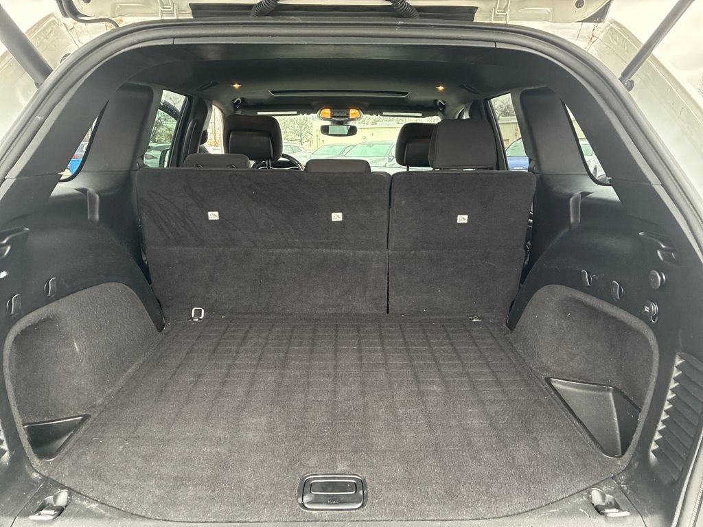 Used 2018 Jeep Grand Cherokee Laredo image 23